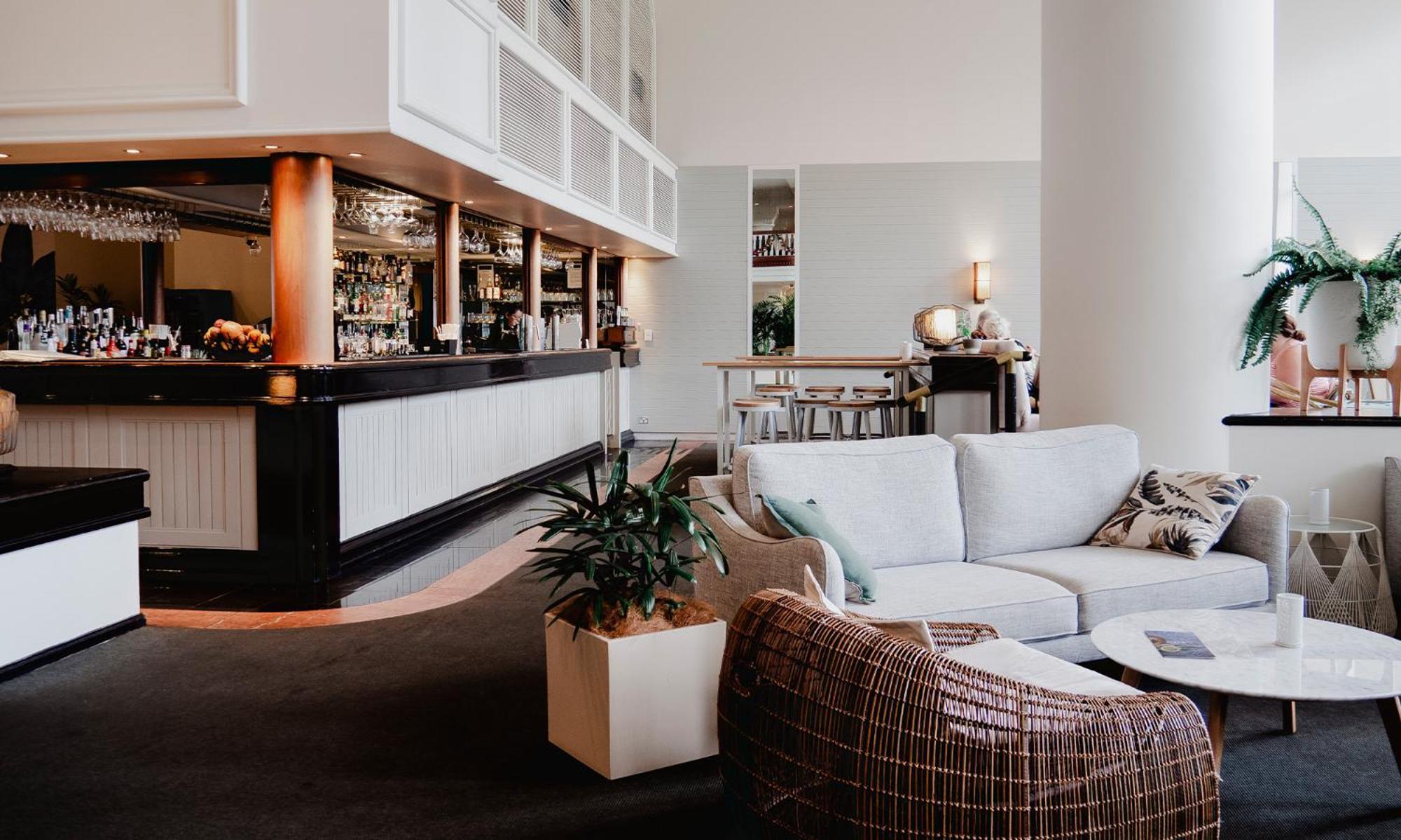 Pullman Cairns International Hotel Luaran gambar The lounge at the hotel