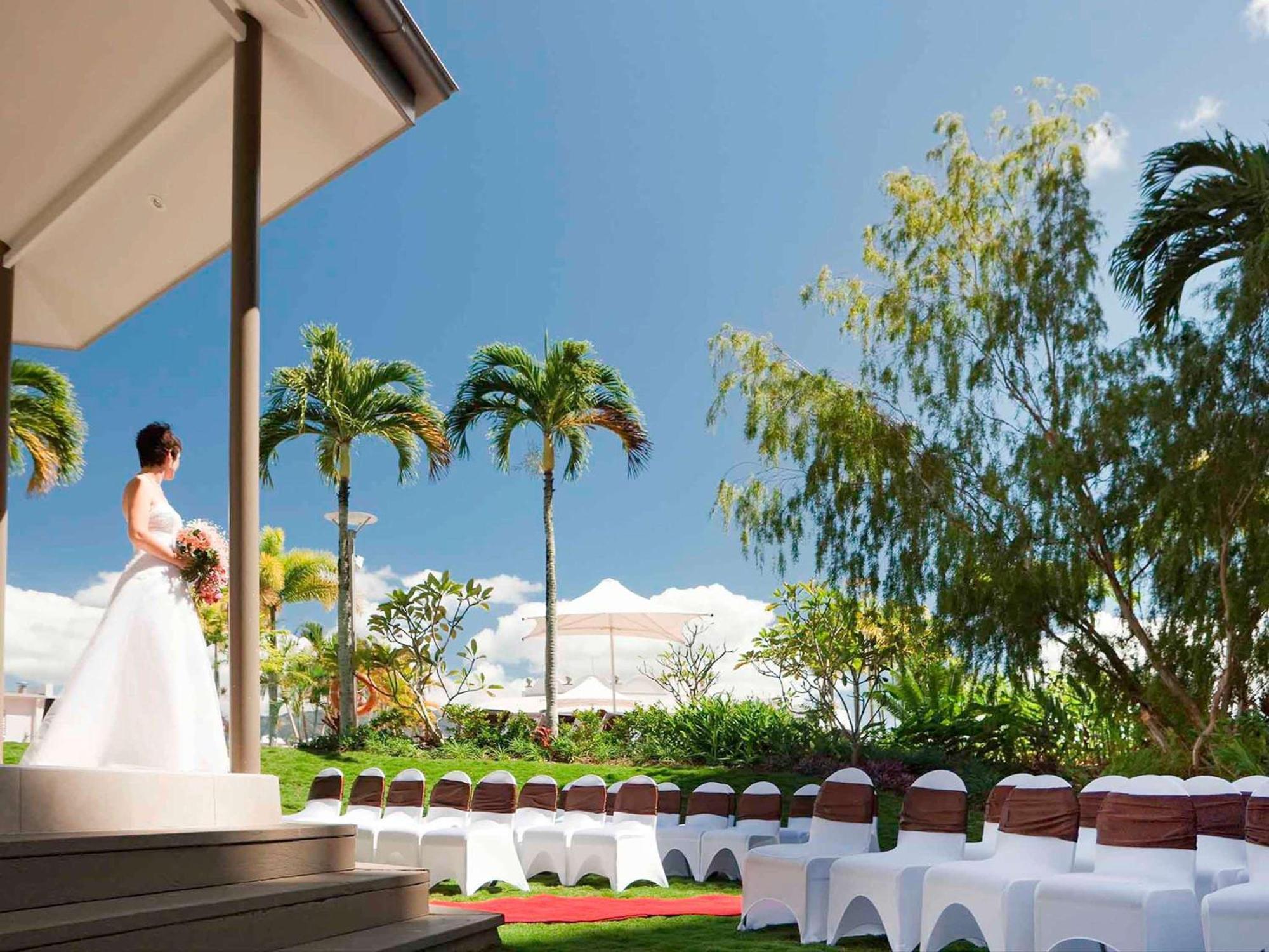 Pullman Cairns International Hotel Luaran gambar Wedding at the Royal Botanic Gardens, Victoria