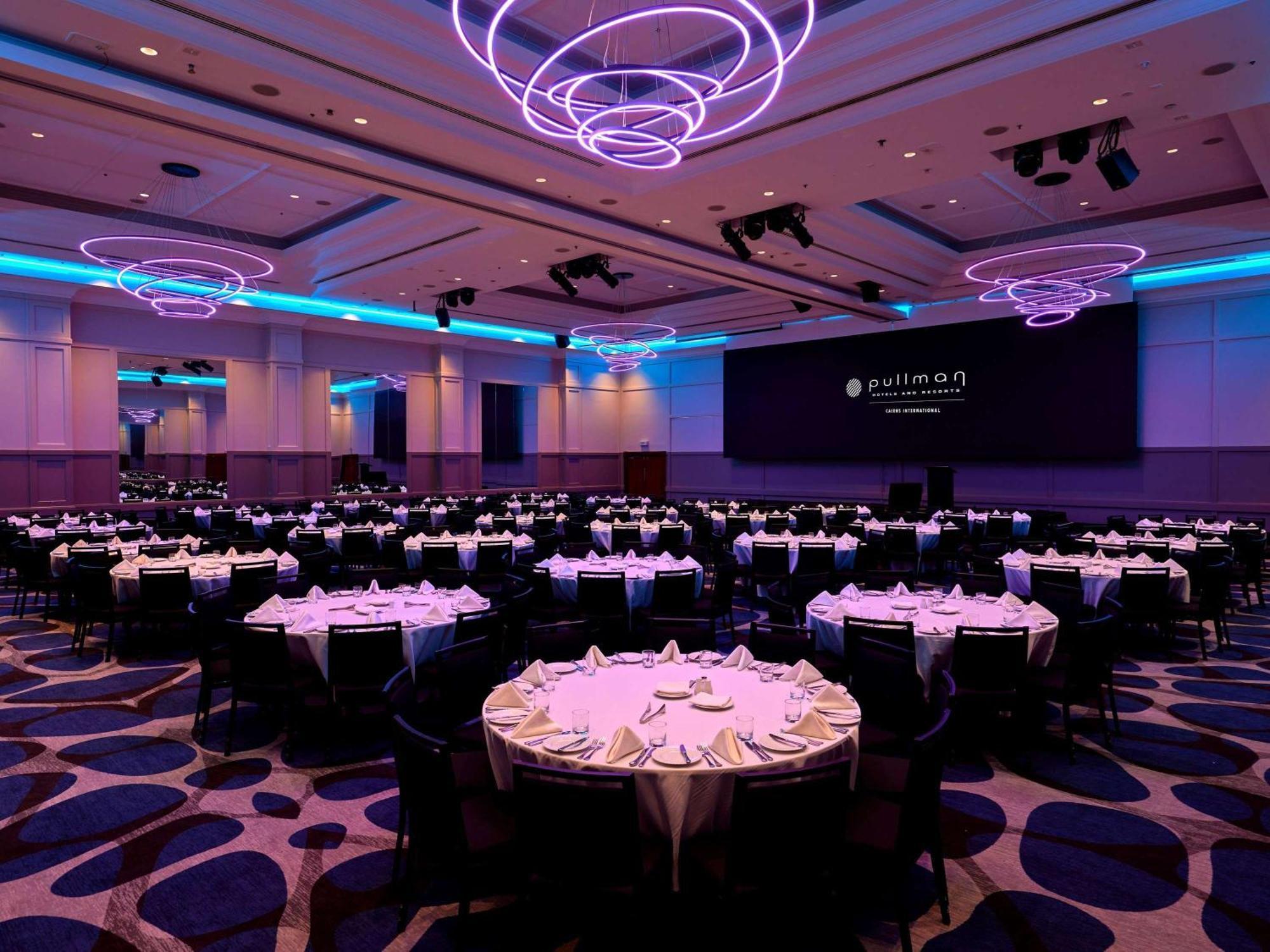 Pullman Cairns International Hotel Luaran gambar The ballroom