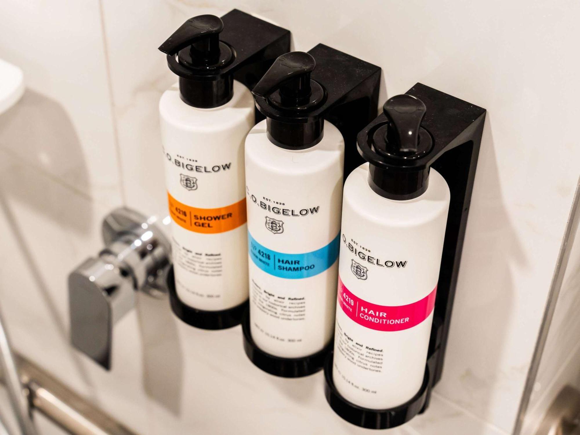 Pullman Cairns International Hotel Luaran gambar Shower gel, shampoo and conditioner